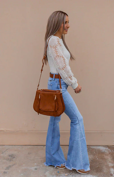 Spitzen-Top mit Strickmuster | Florale Ärmel | Elegante Leichtigkeit