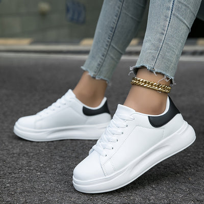 Sommerliche Sneaker für Damen - Bequeme weiße Schuhe für Einlage