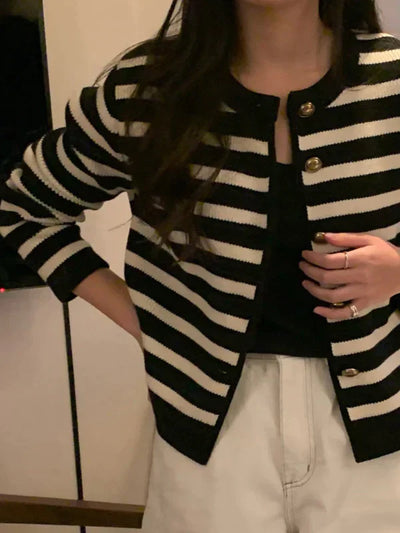 Petit Blue Cardigan | Gestreifte elegante Sommer-Strickjacke mit langen Ärmeln