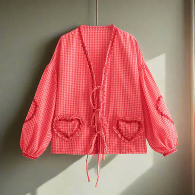 Gingham-Bluse mit Herz-Details | Weite Ärmel | Verspielter Charme