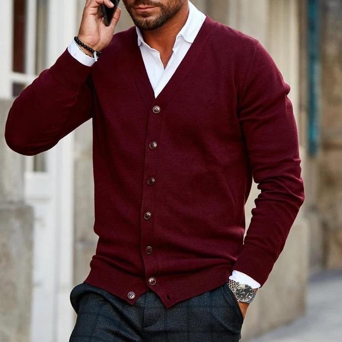 Klassische Strickjacke mit V-Ausschnitt für Männer