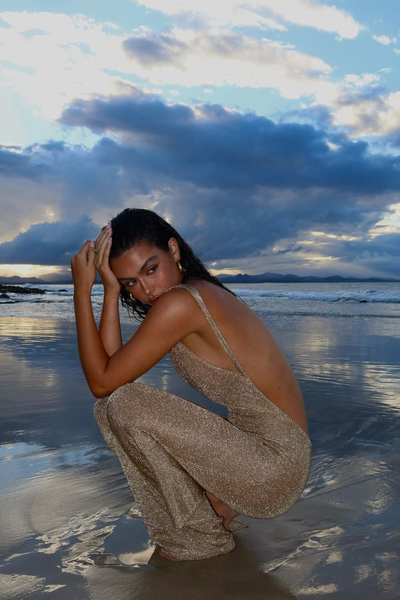 Corliss™ | Verziertes Rückenfreies Maxi-Kleid mit Schlitz