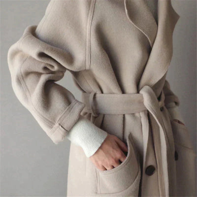Eleganter Langmantel mit Gürtel für Frauen