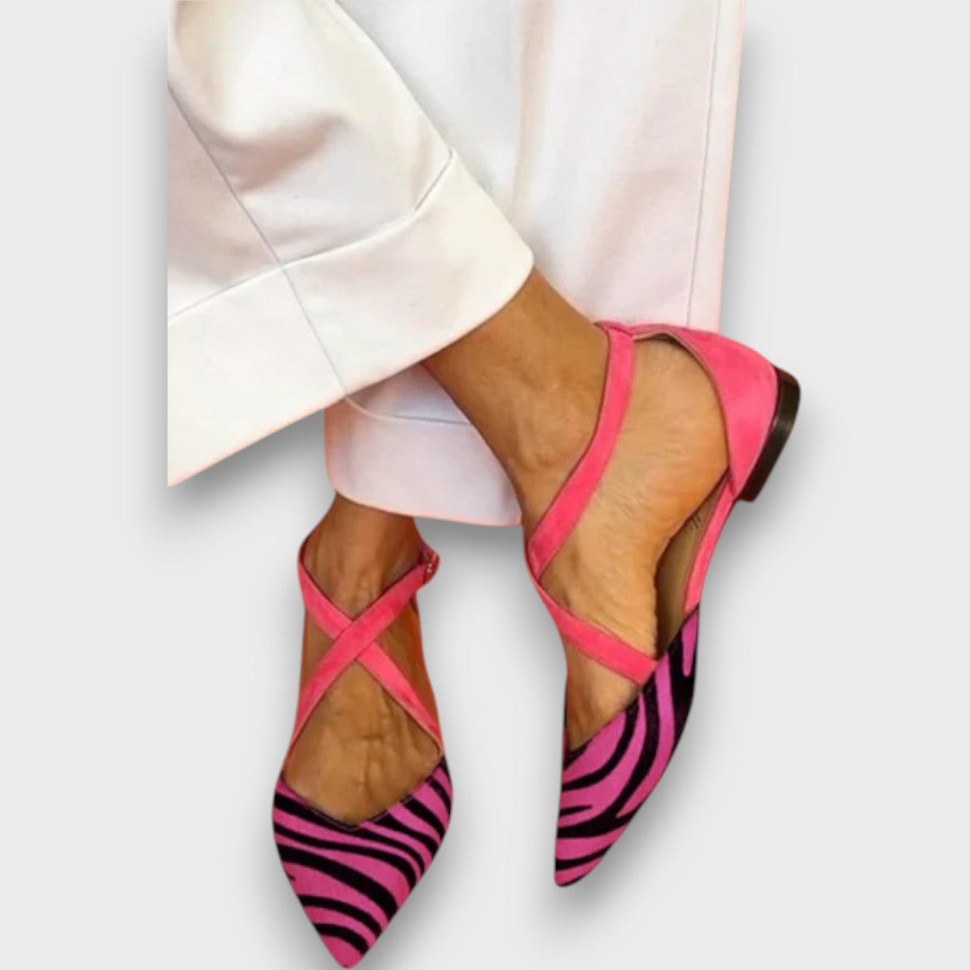 Fenna – Ballerinas mit Zebramuster und Kreuzriemen