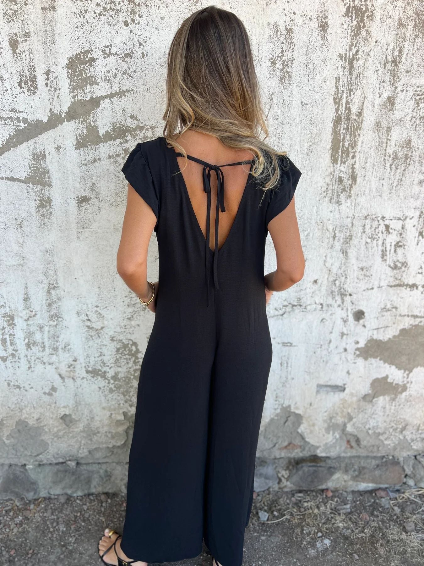Corrina™ | Eleganter Overall mit V-Ausschnitt