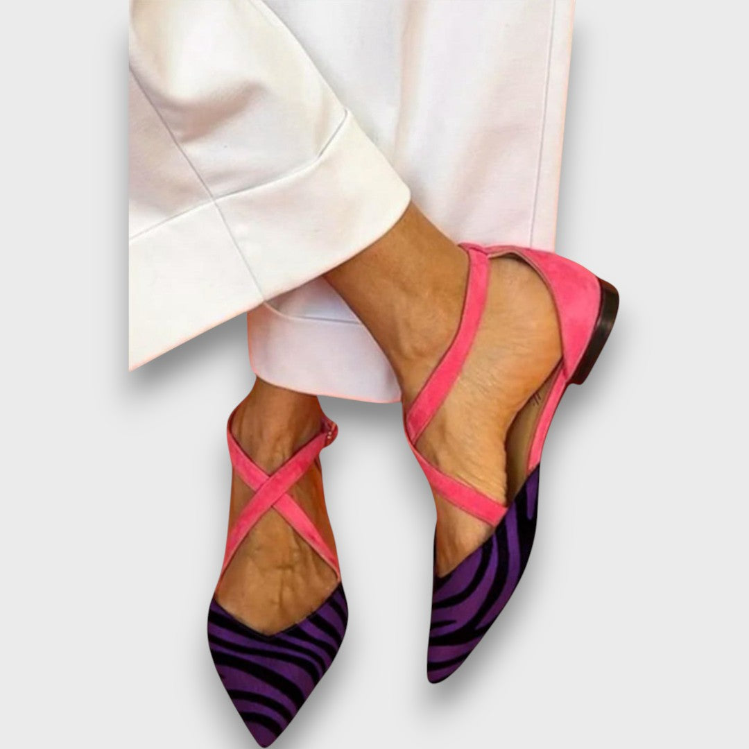 Fenna – Ballerinas mit Zebramuster und Kreuzriemen