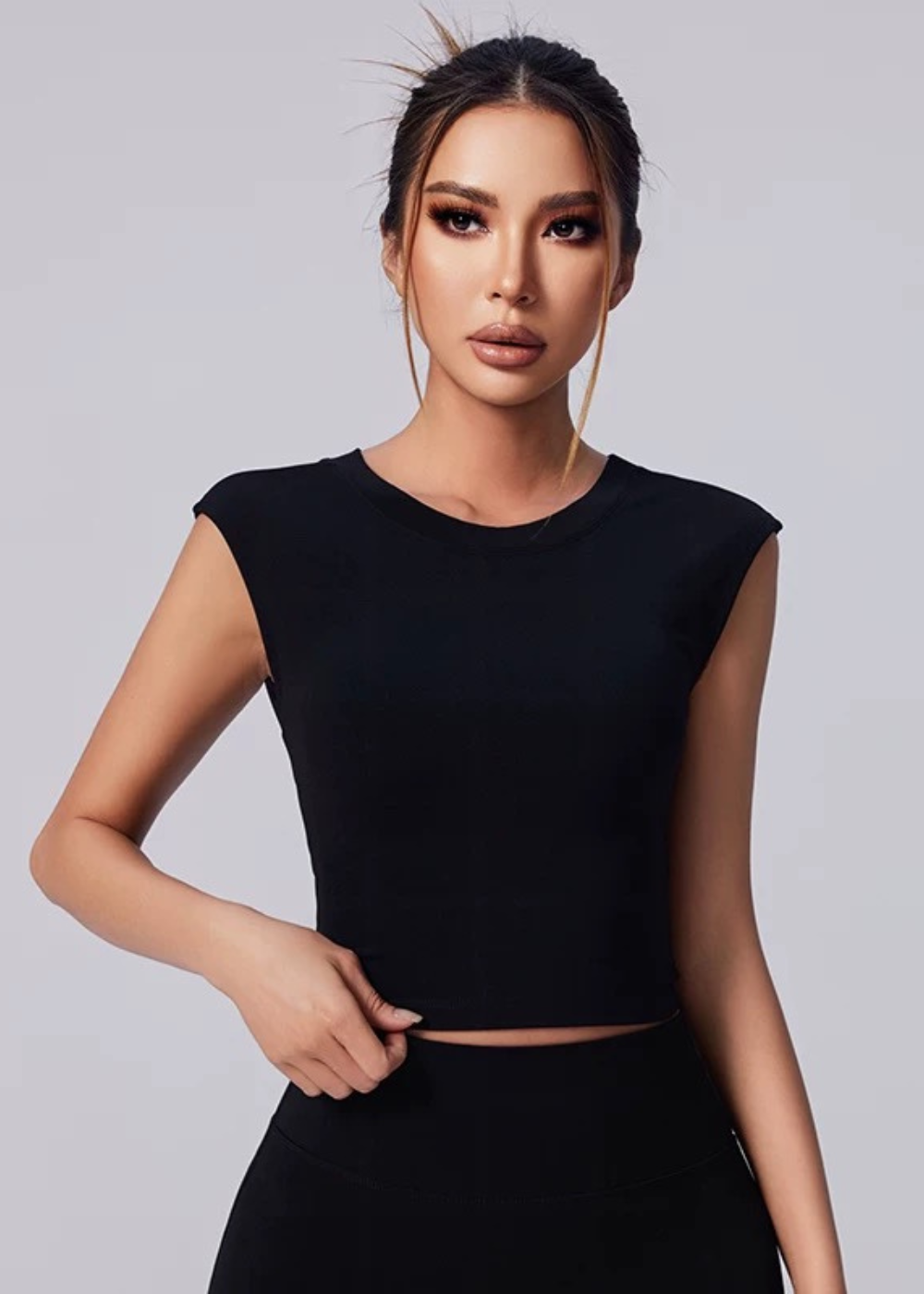 Knoten-T-Shirt – Integrierter BH