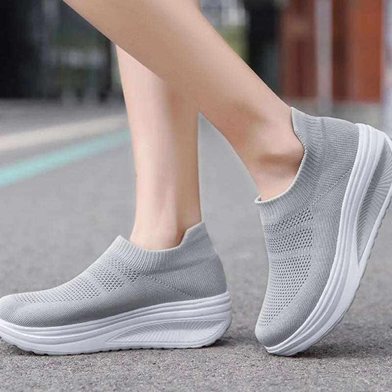 Sommerliche Sneaker für Damen – Trendige bequeme Slip-on Schuhe