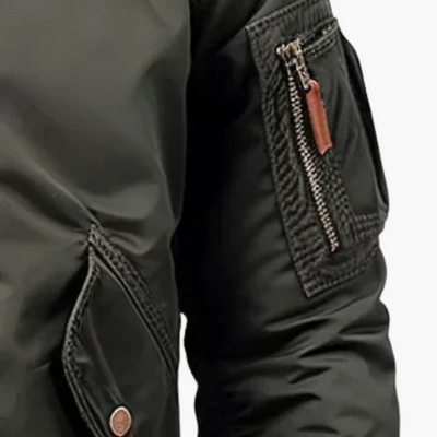 Herren Bomberjacke mit Kragen und Ärmeltasche