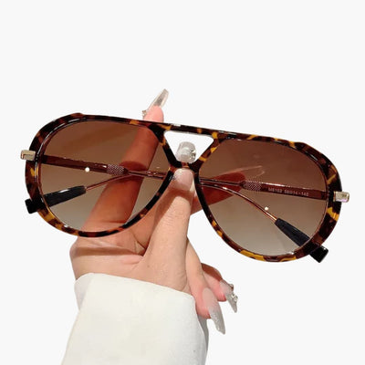 Damen Sonnenbrille mit UV400 Schutz und zweifarbigem Rahmen