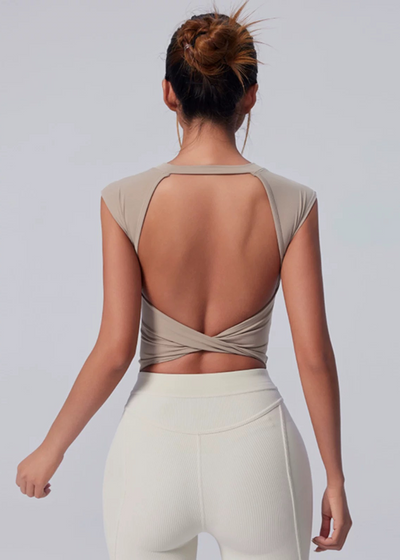 Knoten-T-Shirt – Integrierter BH