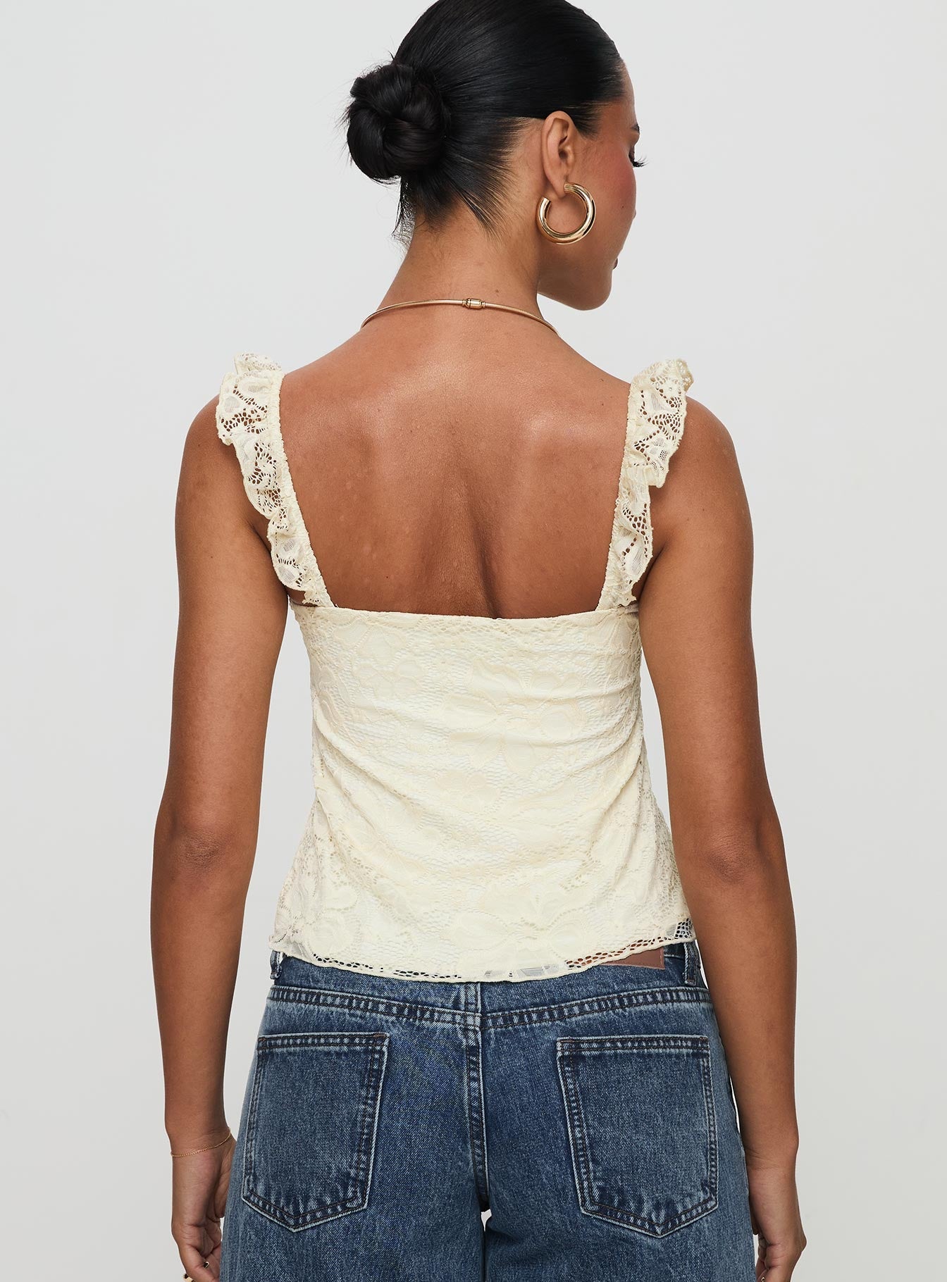 Agrafina® | Zartes Spitzenoberteil für Damen, elegantes Design