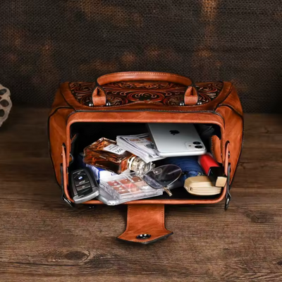 Florina - Gegravierte Lederhandtasche mit Blumenmuster