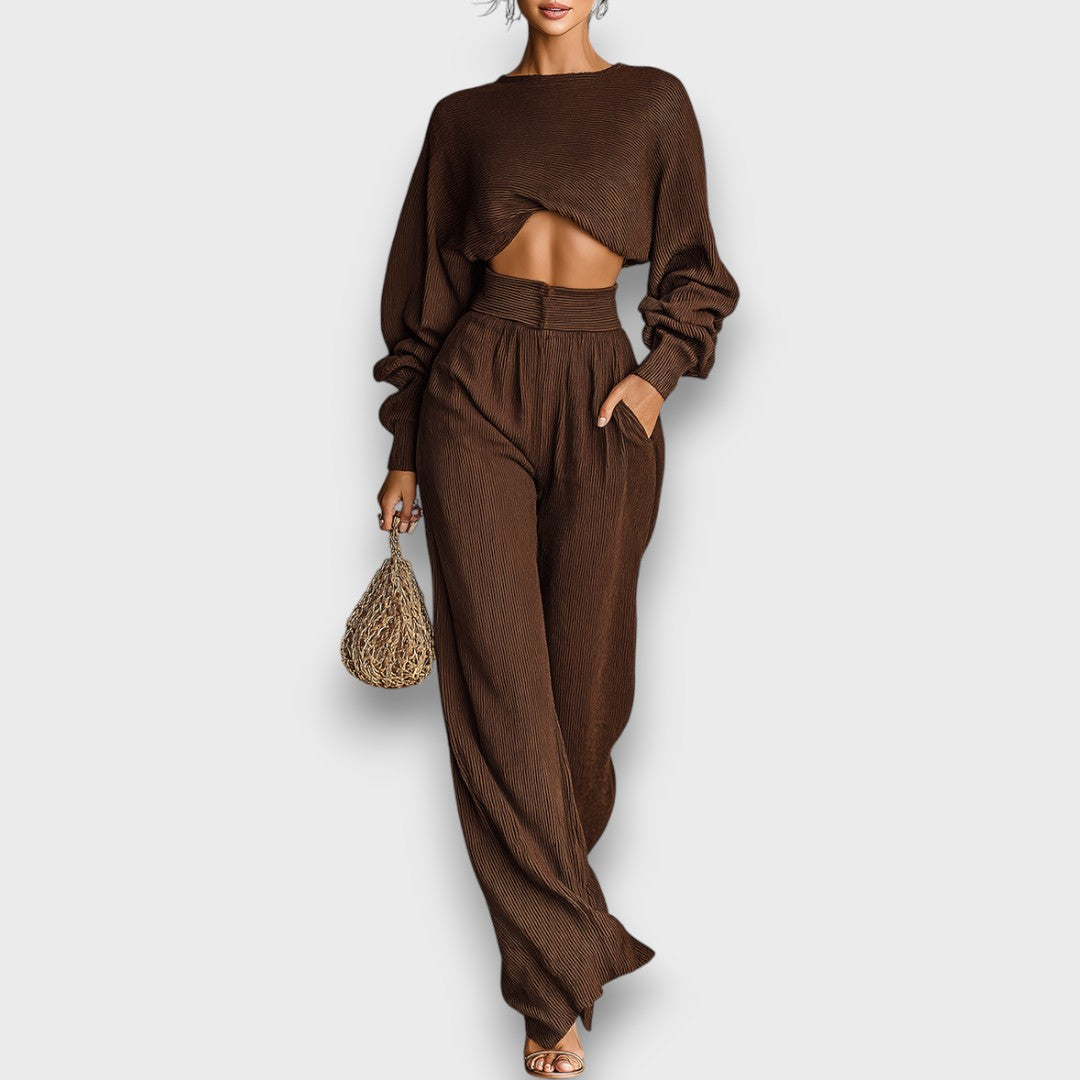 Amariel – Zweiteiler mit Cropped Pullover und weiter Hose