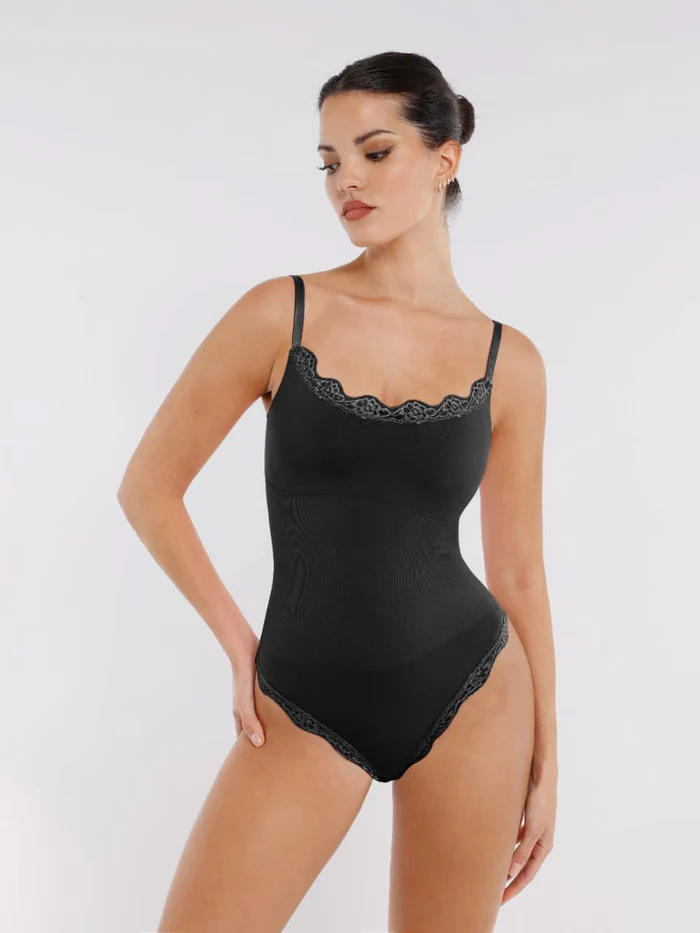Konturierter Camisole-Body aus Spitze