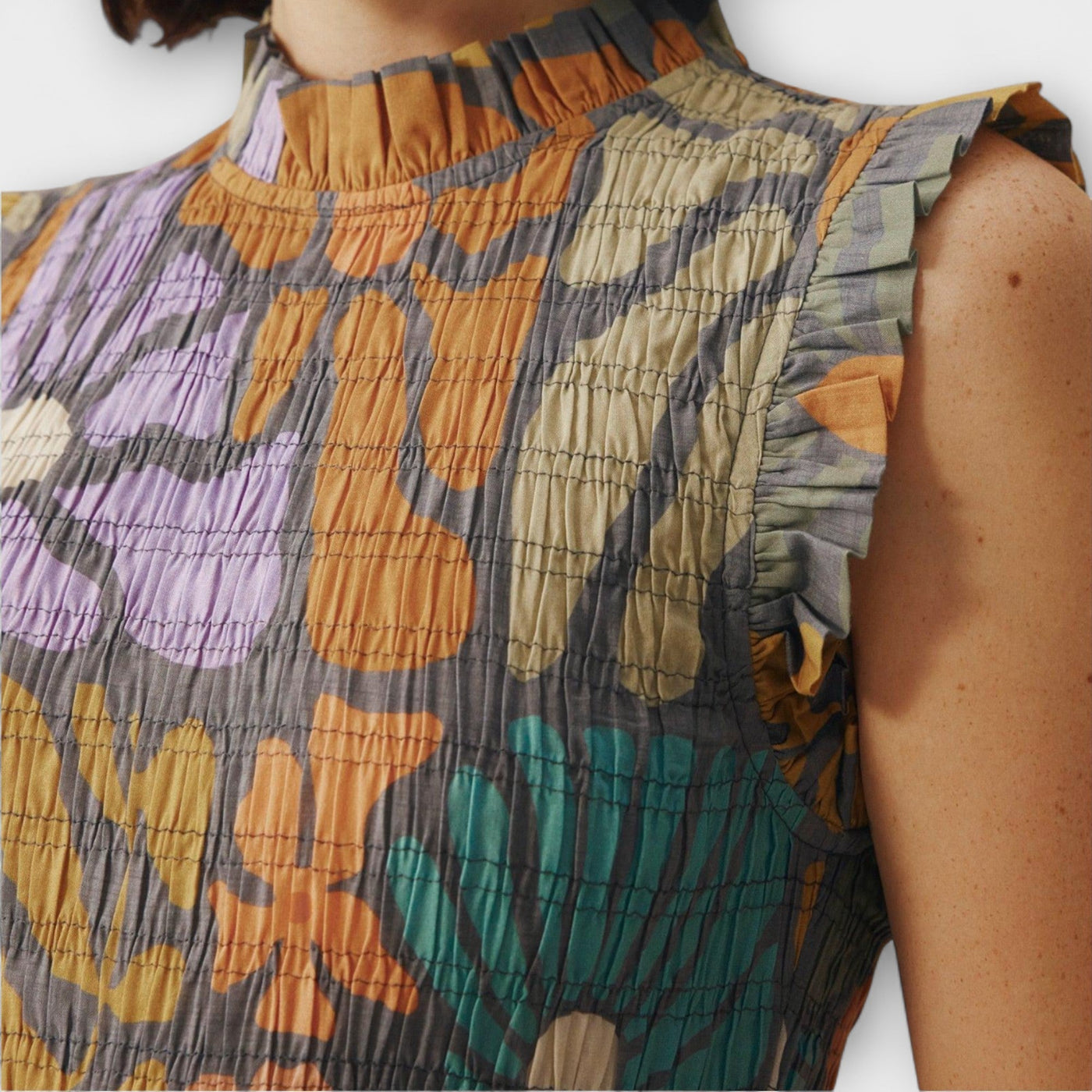 Yenora – Midikleid mit gesmoktem Oberteil und Stufenrock