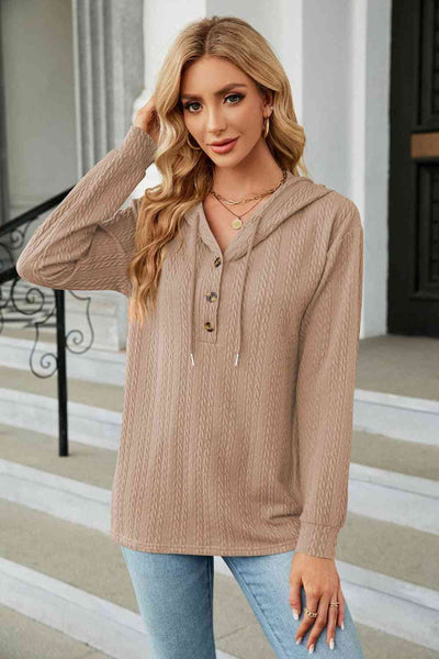 Kabelstrick-Kapuzenpullover mit Langärmeln für Damen
