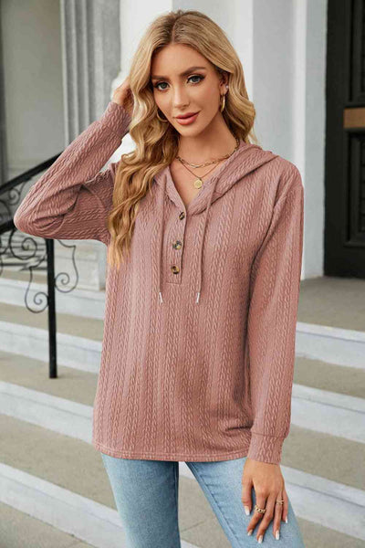 Kabelstrick-Kapuzenpullover mit Langärmeln für Damen