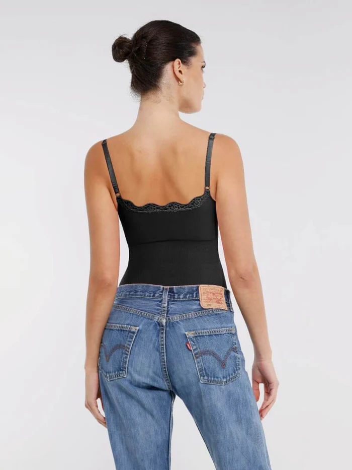 Konturierter Camisole-Body aus Spitze