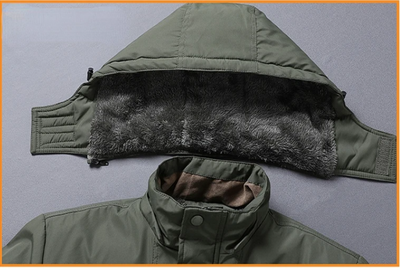 Wasserdichte Jacke mit Plüschpelz-Futter für Herren