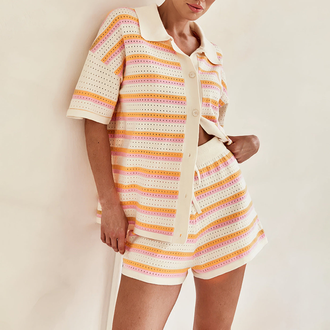 Zweiteiler für Damen - Luftige Kurzarmbluse mit Shorts für den Sommer