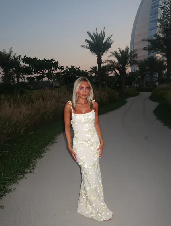 LILY - Blumiges Maxikleid mit verstellbaren Trägern