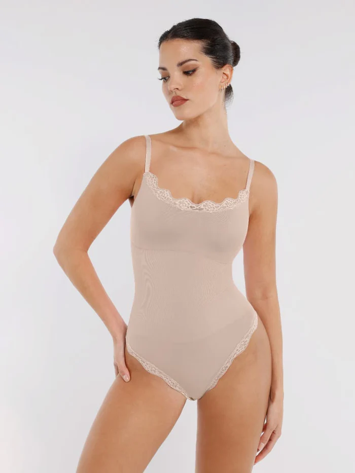 Konturierter Camisole-Body aus Spitze