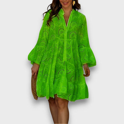 Merelina – Kleid mit Broderie und Volantärmeln