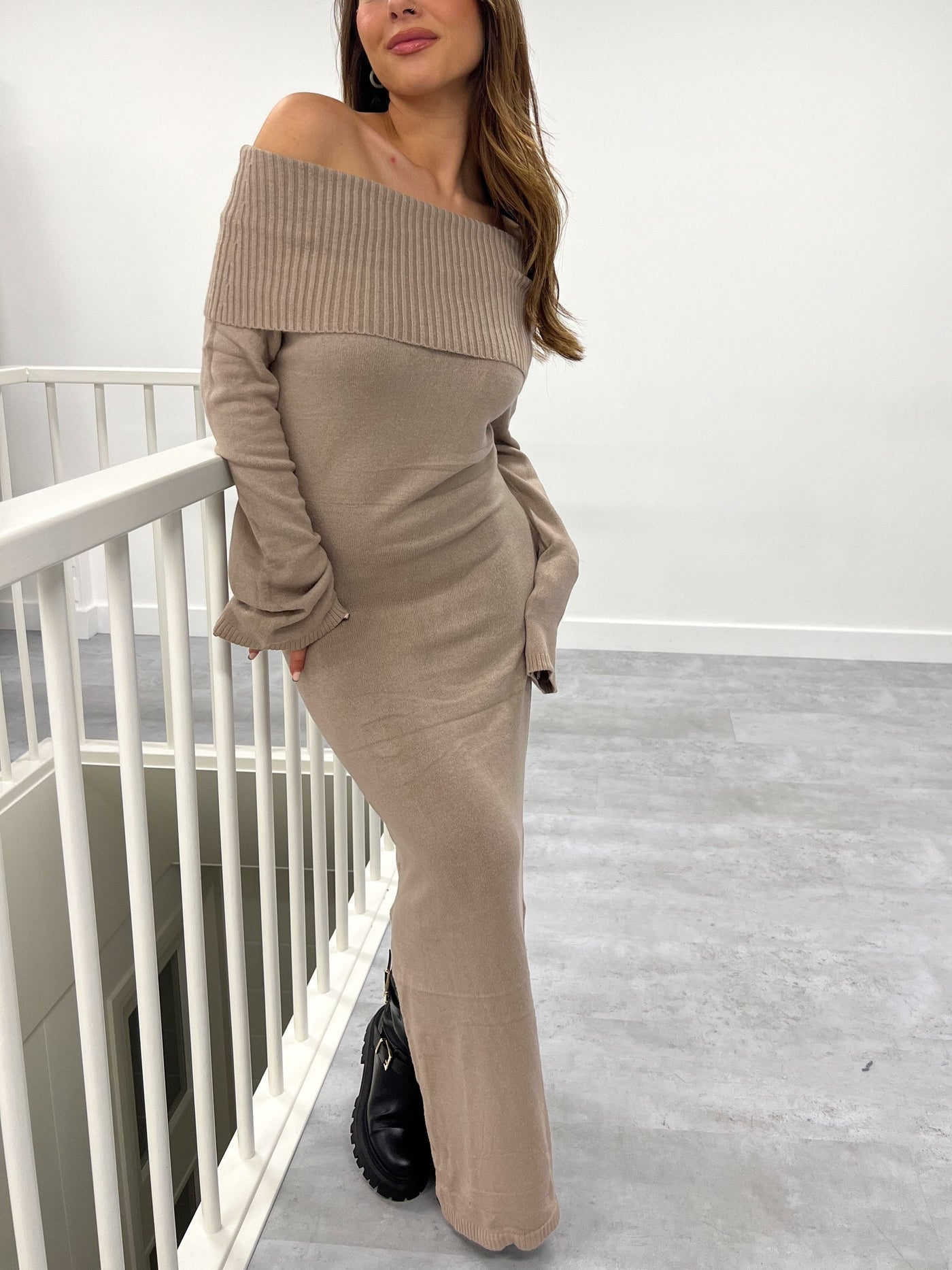 Azrielle™ | Überfaltetes Strick-Maxikleid