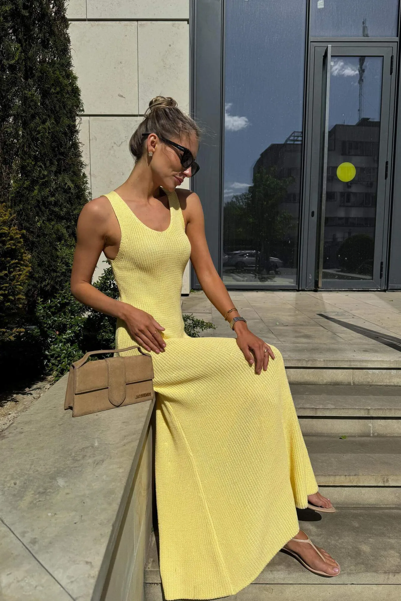 Anna – Gelbes Strickkleid