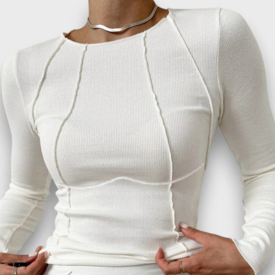 Clara – Geripptes Slim-Fit Langarmtop