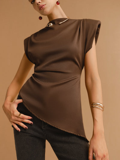 Ärmelloses Drapé-Top | Asymmetrischer Saum | Taillierter Schnitt