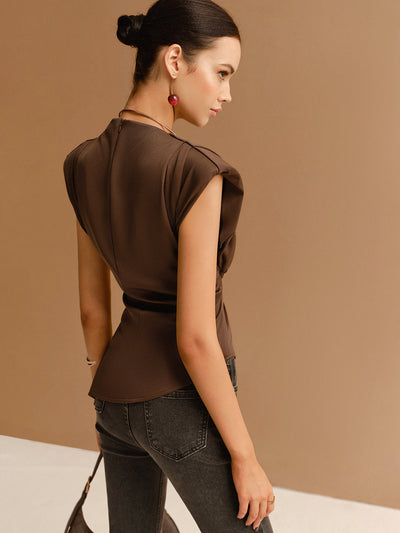 Ärmelloses Drapé-Top | Asymmetrischer Saum | Taillierter Schnitt