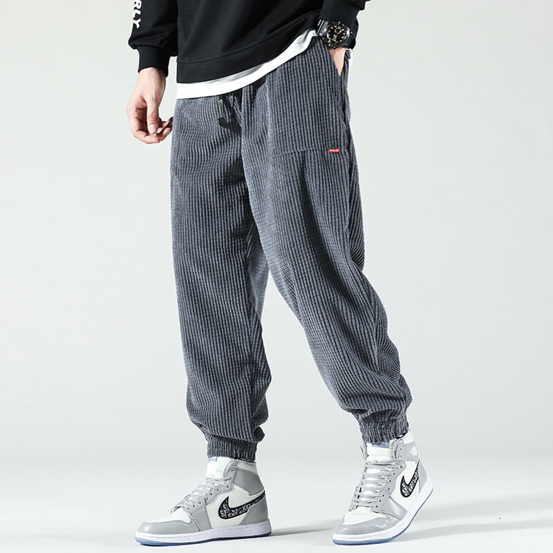 Baggy Pants - Herrenhose mit Kordelzug und lockerer Passform