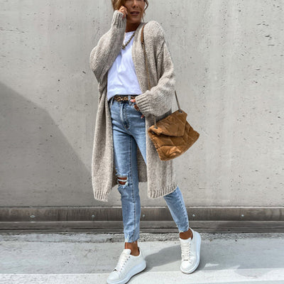 Schicke lange Strickjacke für Damen