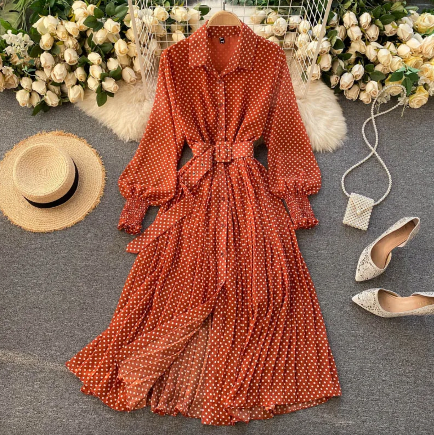 Elegantes Kleid mit Polka Dot - Prima