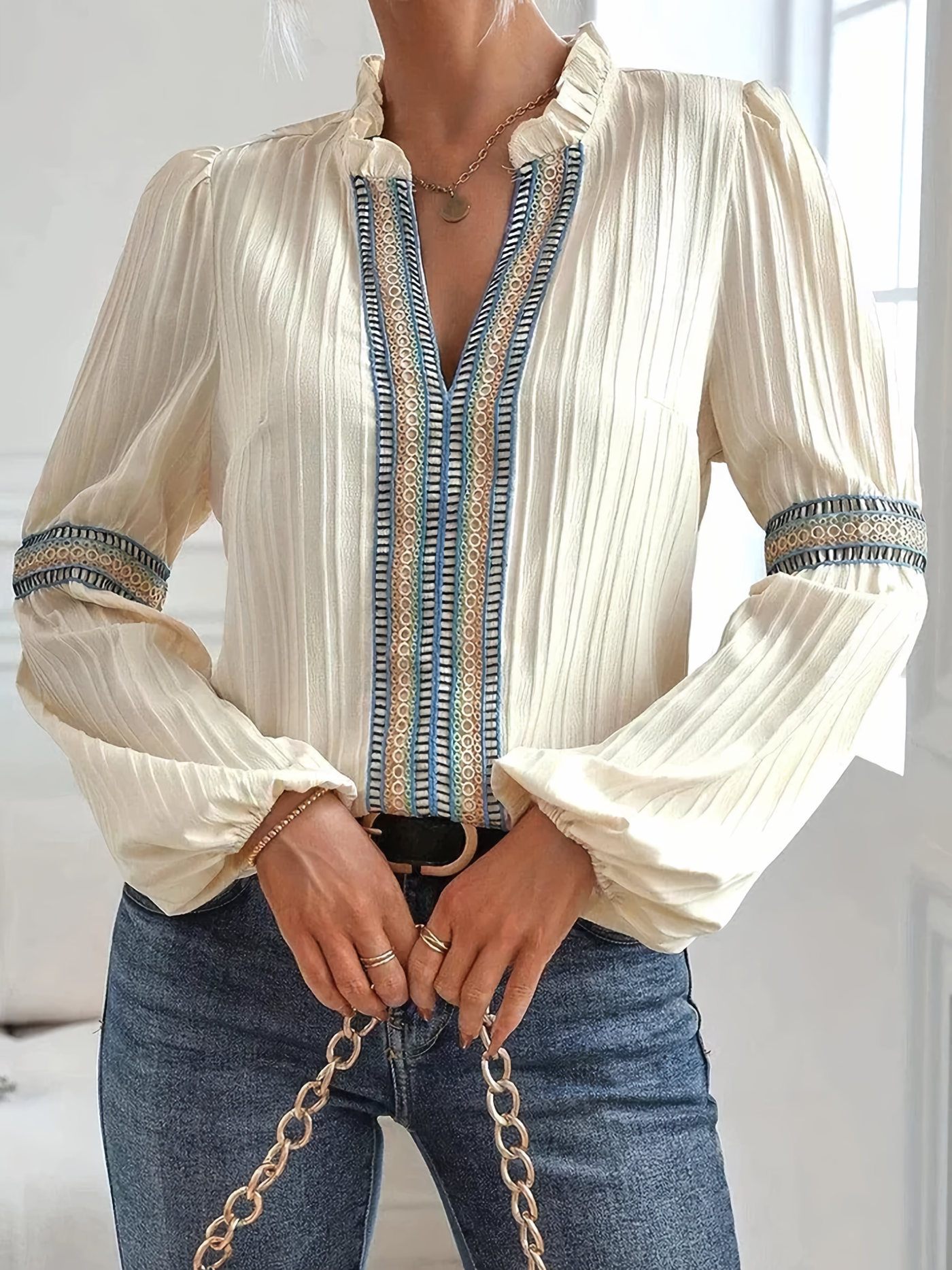 Alphonsin® | Atemberaubende Bluse mit V-Ausschnitt