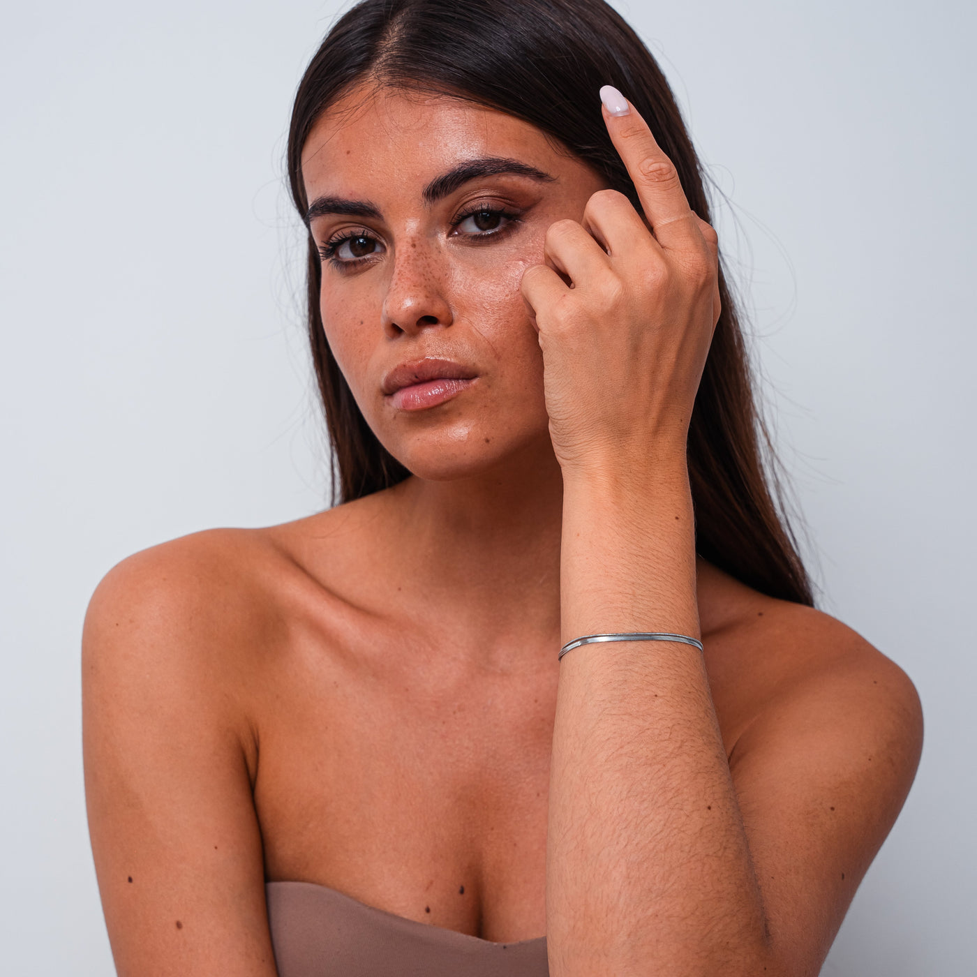 Schlangen-inspiriertes Sarya-Armband