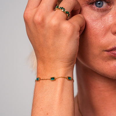 Dreifaltigkeit der Smaragd-Eleganz