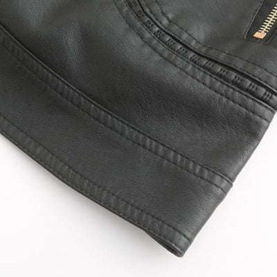 Schicke Lederjacke im Moto-Stil für Damen
