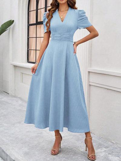 Dame Cocktail Midi-Kleid mit Puffärmeln