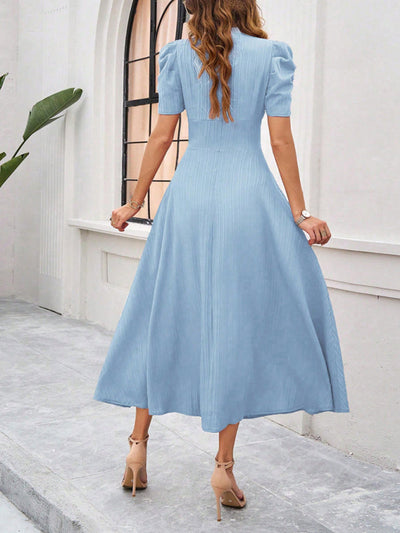 Dame Cocktail Midi-Kleid mit Puffärmeln