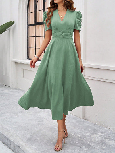Dame Cocktail Midi-Kleid mit Puffärmeln