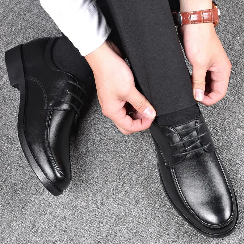 Derbies für Herren - Sommerliche schwarze Oxford Business Schuhe