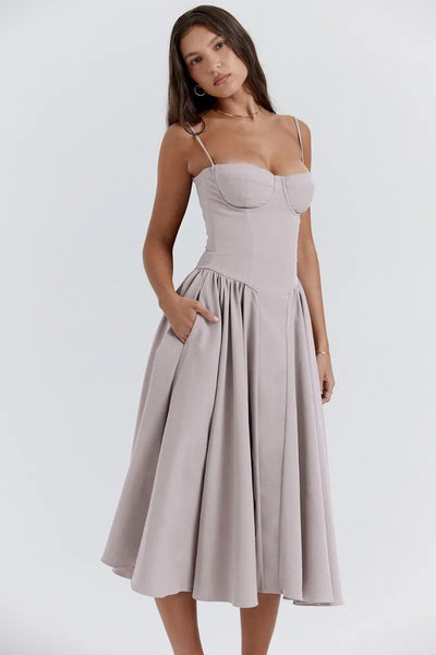 Vintage Sommerkleid für Damen – Leicht und Luftig mit Spaghettiträgern