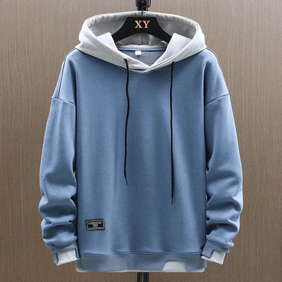 Klassischer Hoodie mit Taschen für Männer