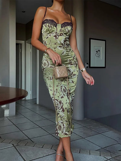 Talira™ | Figurbetontes Kleid mit floralem Spitzenbesatz