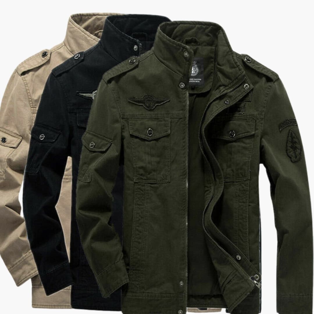 Herrenjacke im Military Style mit Stehkragen und Klappentaschen