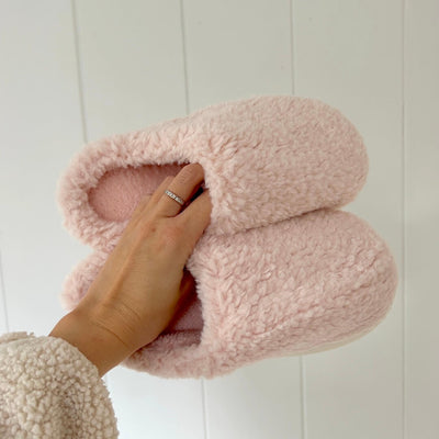 Nordische Plüschpantoffeln für Frauen
