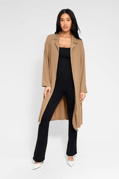 Ausgestellter Jumpsuit mit quadratischem Ausschnitt
